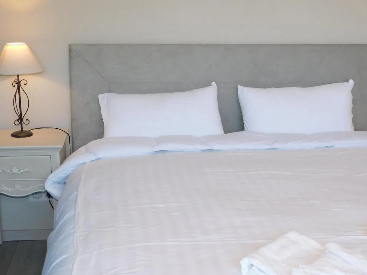Apartment T2 Standing Vitoria Climatise Avec Parking, Proche Plage Antibes