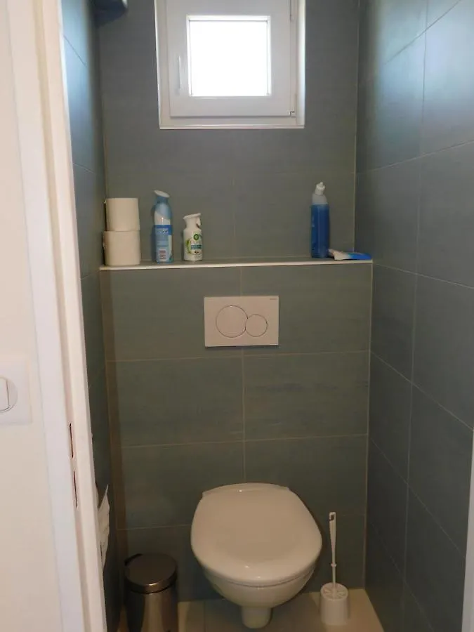 T2 Standing Vitoria Climatise Avec Parking, Proche Plage Antibes Apartmán